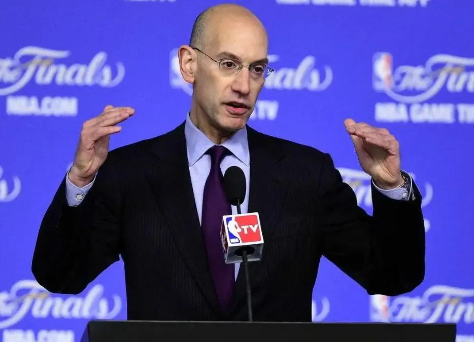 开云体育登录入口-NBA球队年度赚钱王：球队估值110亿美元，年利润相当于两个湖人